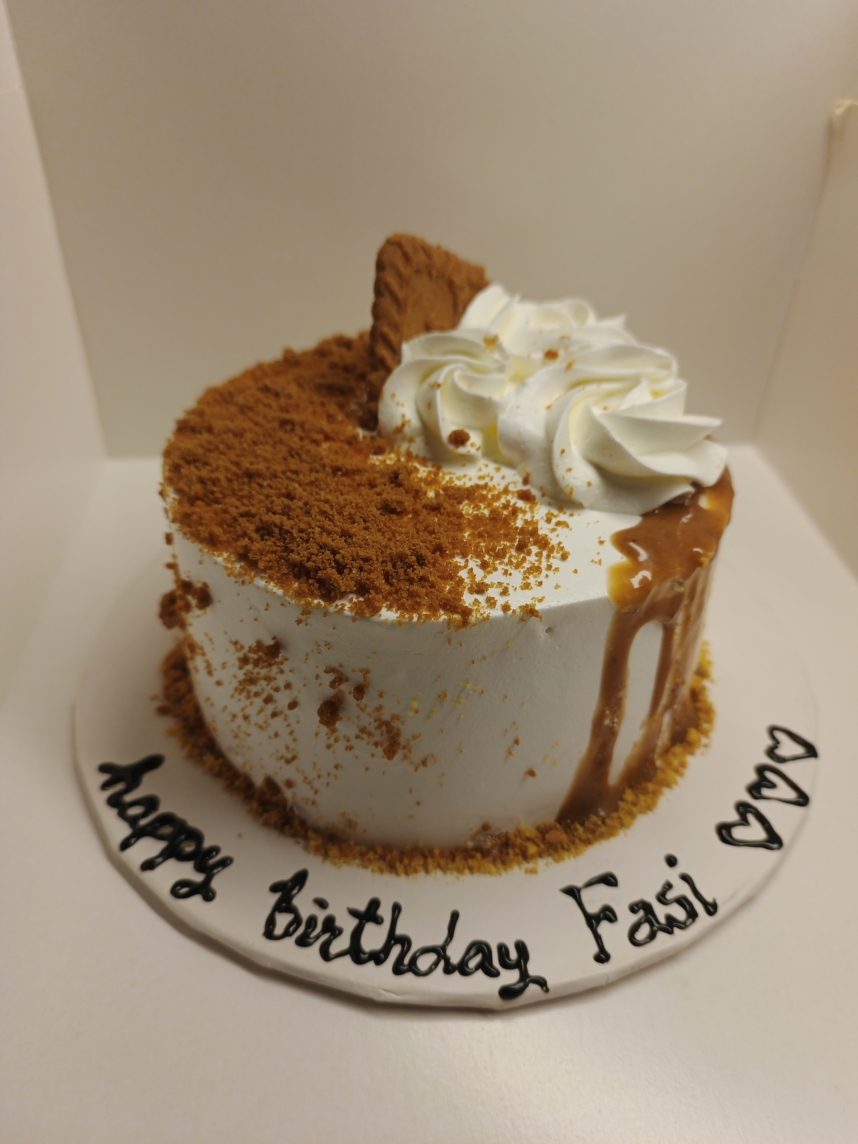 Lotus Biscoff cake with caramel drip