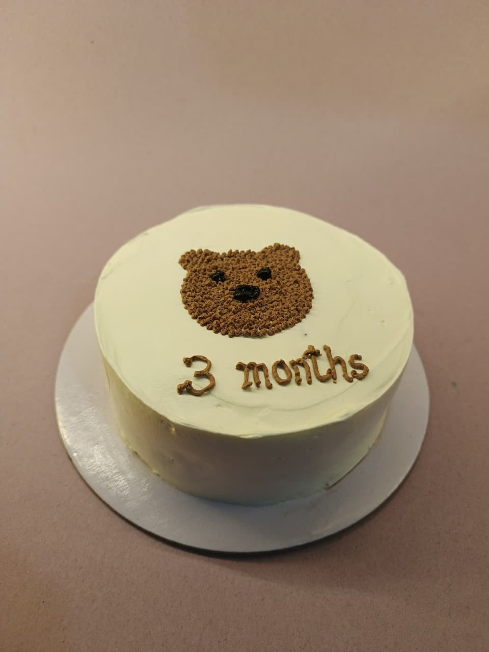 Baby milestone cake with bear
